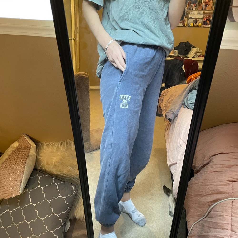 Brandy Melville Newport Beach sweatpants